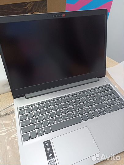 Ноутбук lenovo
