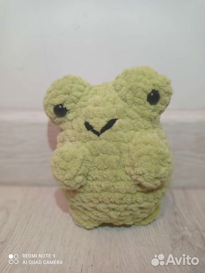 Игрушка ручной работы лягушка вязаная крючком