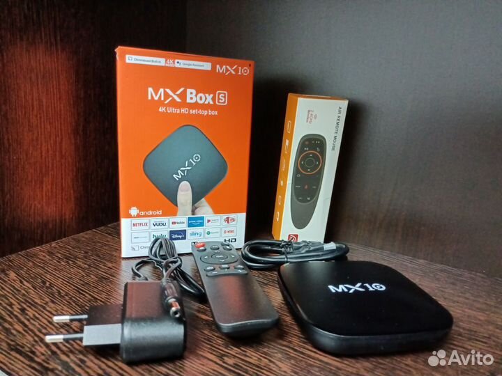 Тв-приставка Tanix W2 4/32 гб 10200 каналов фильмы