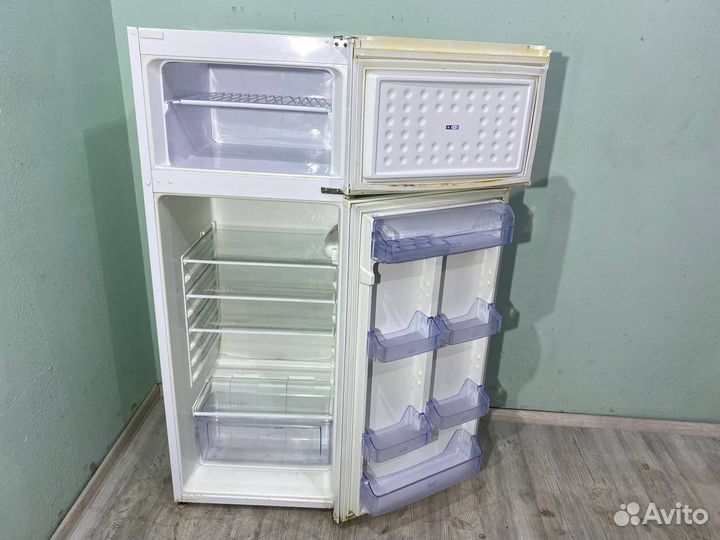 Холодильник Zanussi