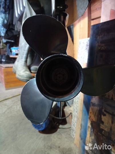 Лодочный мотор 