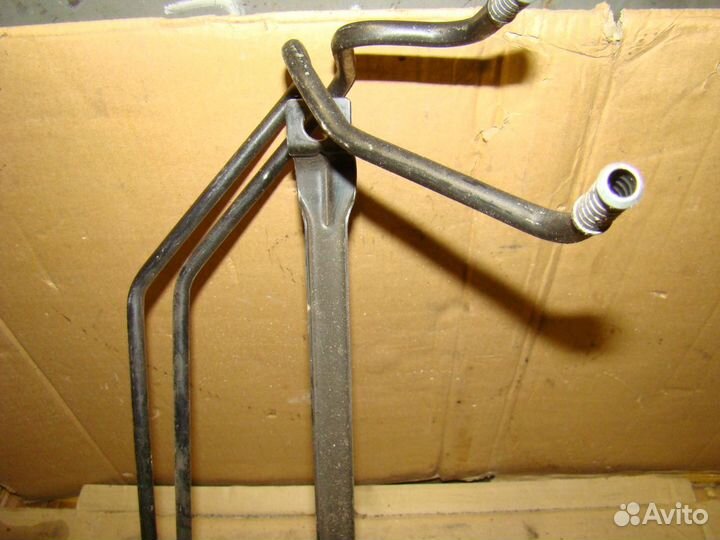 Радиатор масляный 4.7i Jeep grand cherokee 2000г