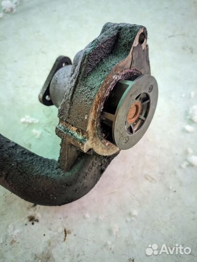 Помпа ford fiesta mk4