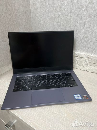 Ноутбук huawei matebook d 14 в Отличном состоянии