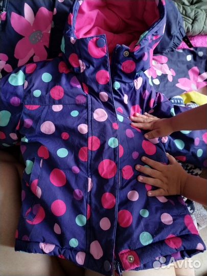 Отдам даром детские вещи на девочку