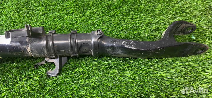 Амортизатор передний правый Mercedes GLC X253