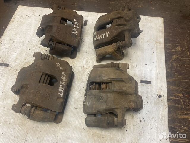 Суппорт передний Chery Amulet a15