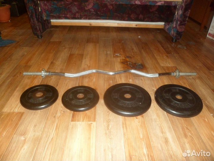 Штанга с кривым (изогнутым) грифом с блинами