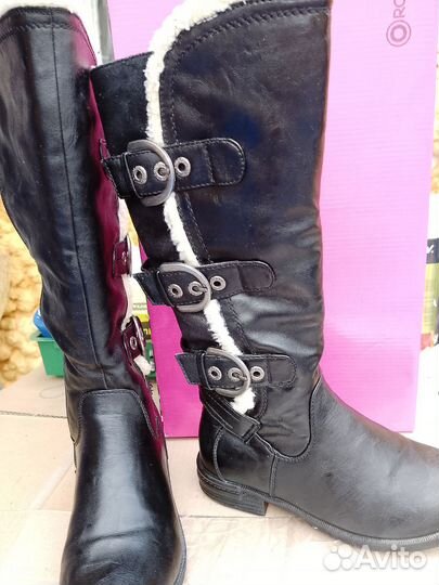 Япомогаю для пострадавшим от паводка Сапоги 36р