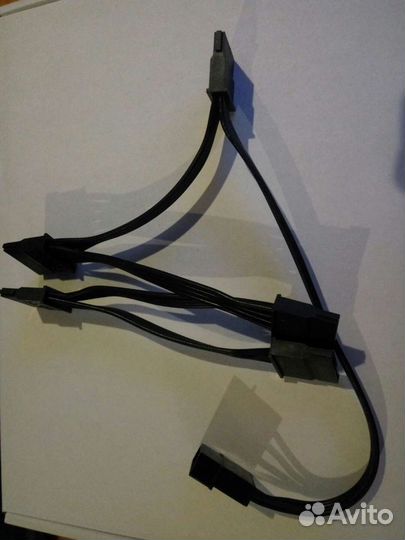 Разветвитель питания Molex - 5 SATA