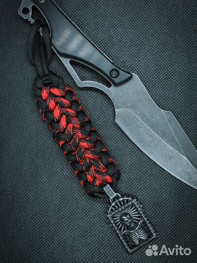 Темляк для ножа или брелок из паракорда