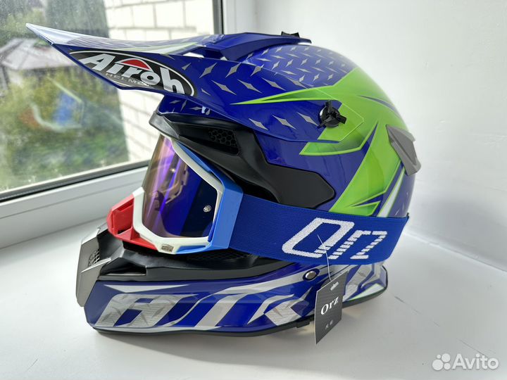 Кроссовый шлем