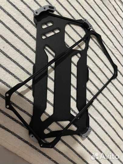 Чехол на iPhone 12 pro металлический