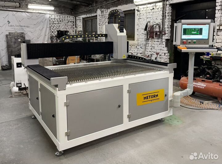 Лазерный станок для резки металла 1500*1000 1,5kW