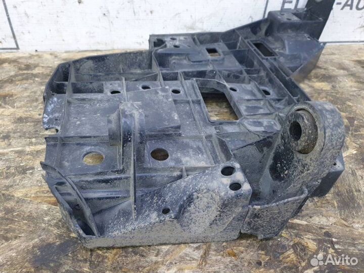 Площадка фары левая Porsche Cayenne