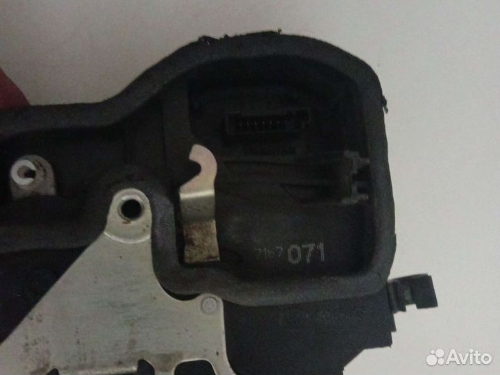 Замок двери BMW F10 F07 F02 F01 E90 E70 E71