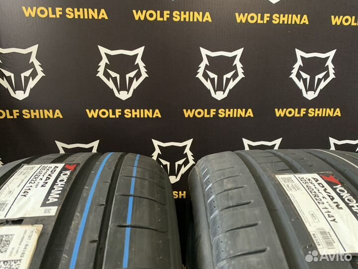 Yokohama Advan Sport V107 325/40 R22 и 285/45 R22 114Y