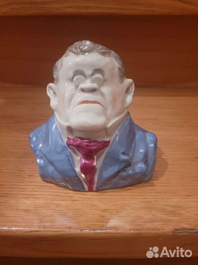 Бюст Москвина, Кукрыниксы