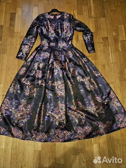 Вечернее платье 44