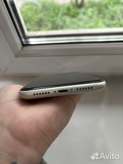 iPhone 11, 256 ГБ