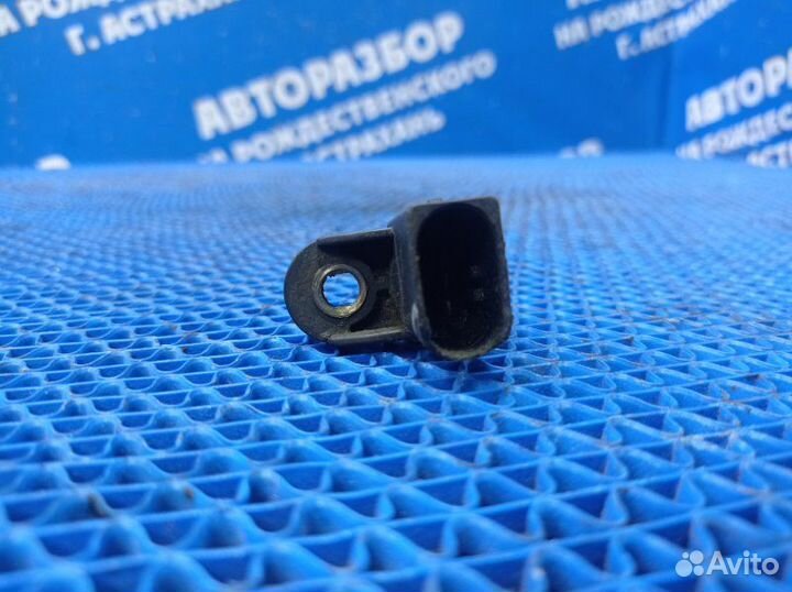 Датчик положения распредвала Bmw E65 седан N62B44