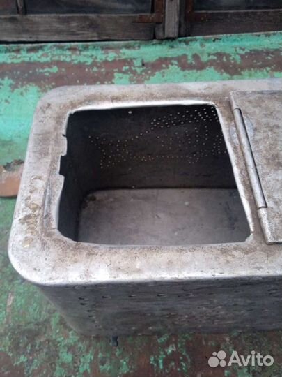 Ящик для зимней рыбалки и алюминиевый садок