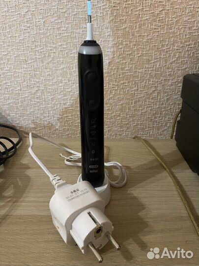 Зубная щетка oral b