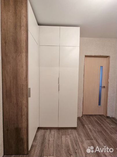 Угловой шкаф купе