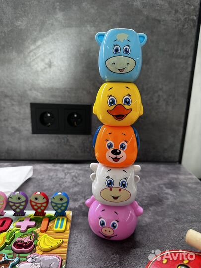 Развивающие игрушки для малышей пакетом