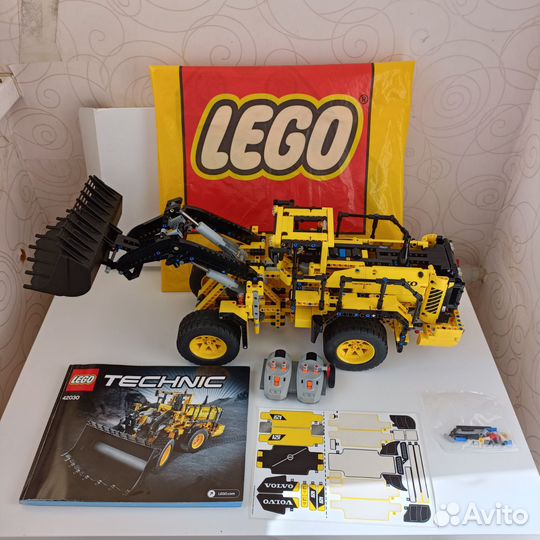 Lego Technic 42030 с батарейками
