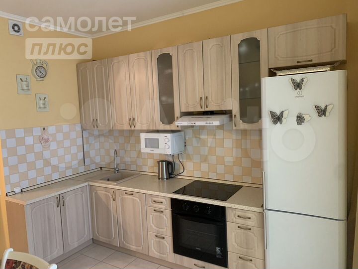 2-к. квартира, 58 м², 2/9 эт.