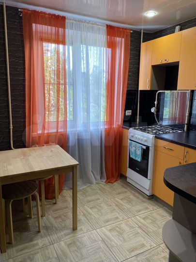 2-к. квартира, 45 м², 3/5 эт.