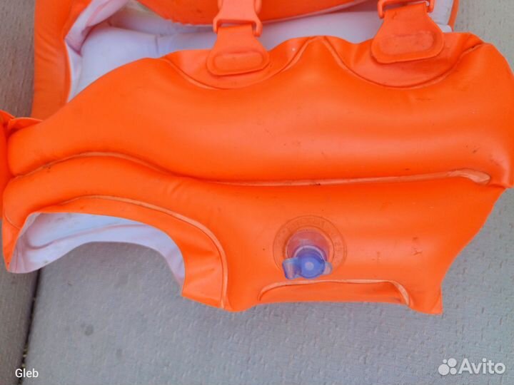 Детский спасательный жилет