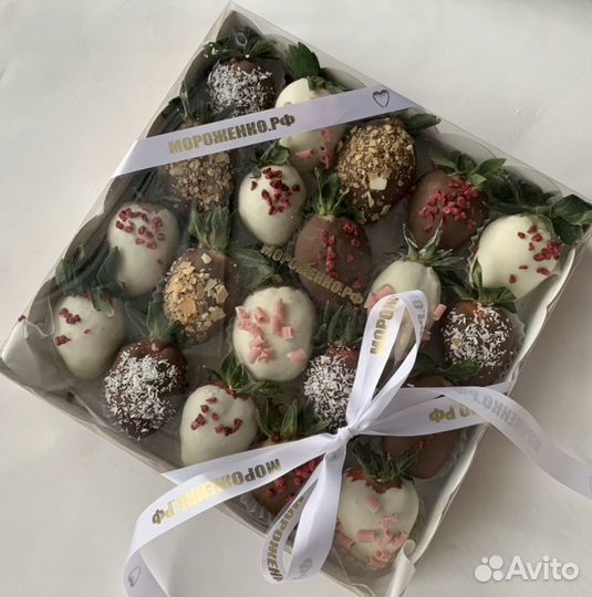 Фрукты, клубника в шоколаде