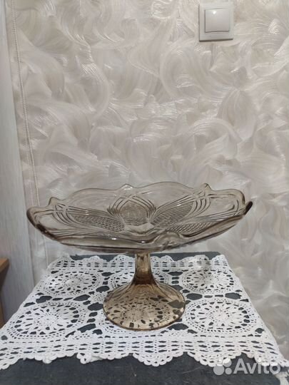 Ваза для фруктов на ножке цветное стекло СССР