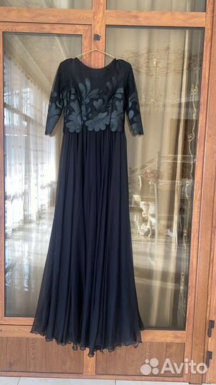 Вечернее платье в пол размер М