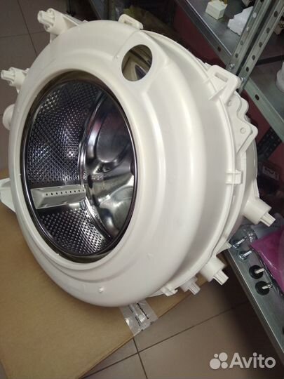 Бак стиральной машины Indesit,Ariston