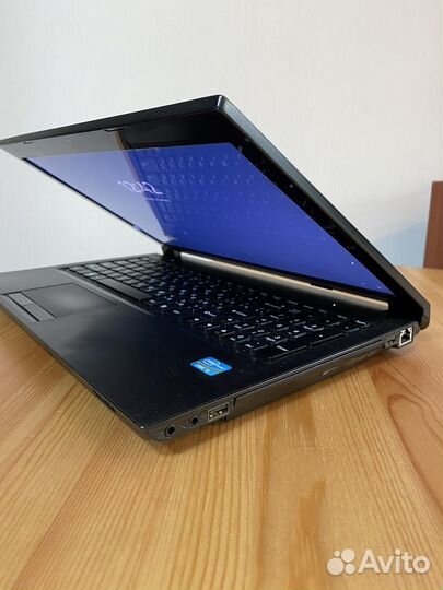 Красивый и удобный Ноутбук lenovo i5 SSD