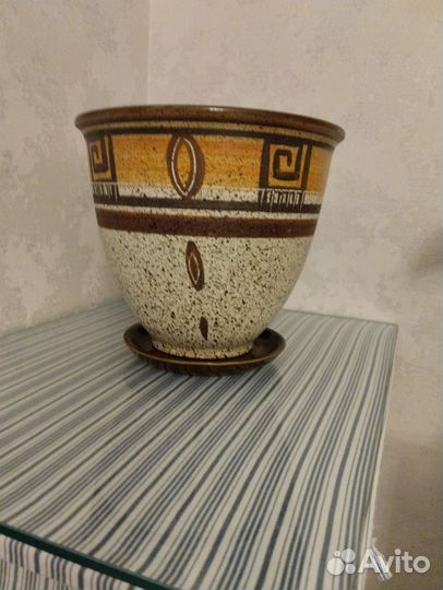 Цветочный горшок