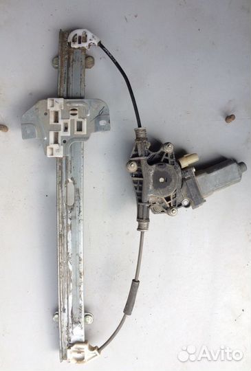 Стеклоподъемник передний левый Kia Rio 2