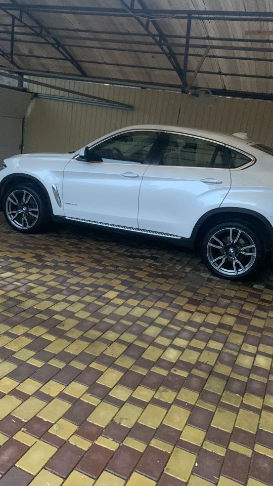 BMW X6: фото владельца