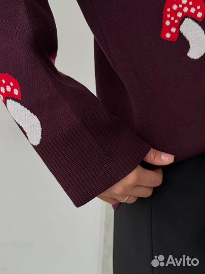 Свитер с грибами