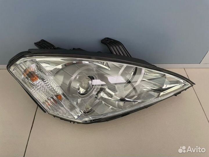 Фара правая Ssangyong Kyron 2