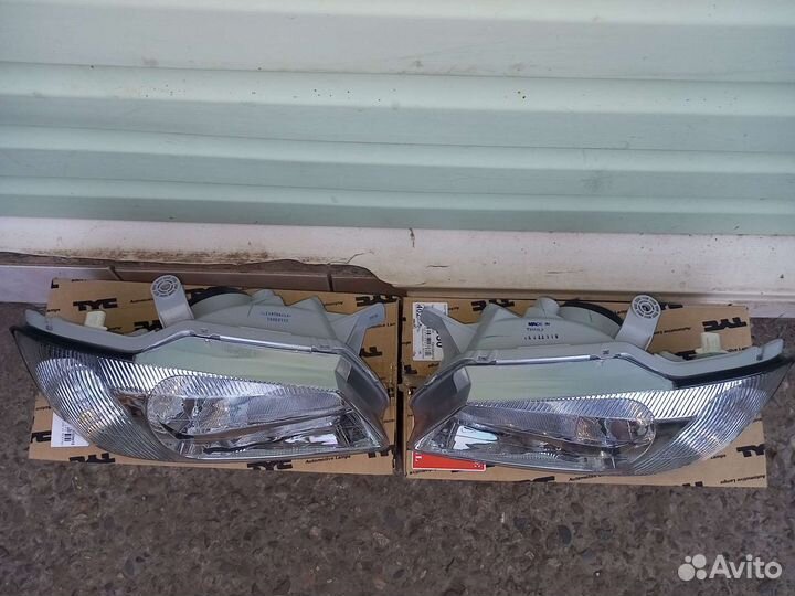 Фара передняя Hyundai Accent Tagaz