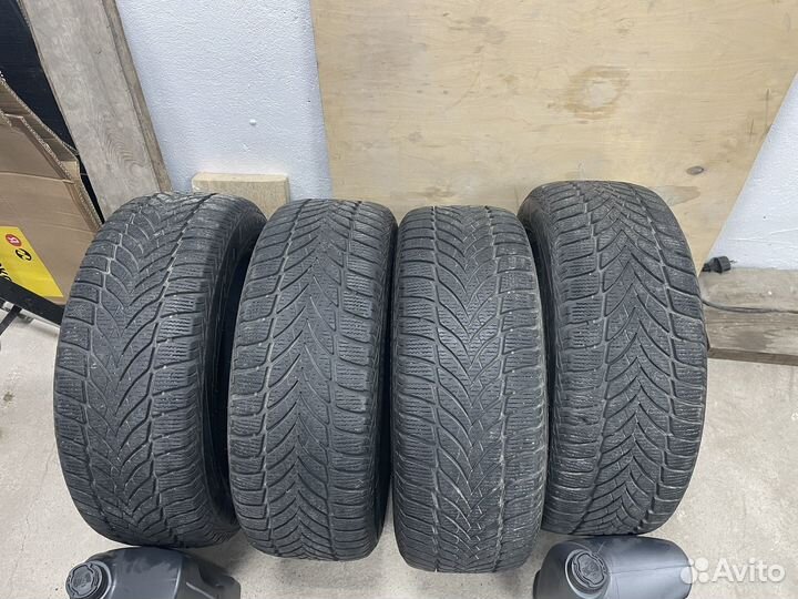 Goodyear UltraGrip Ice 2 205/55 R16 94T