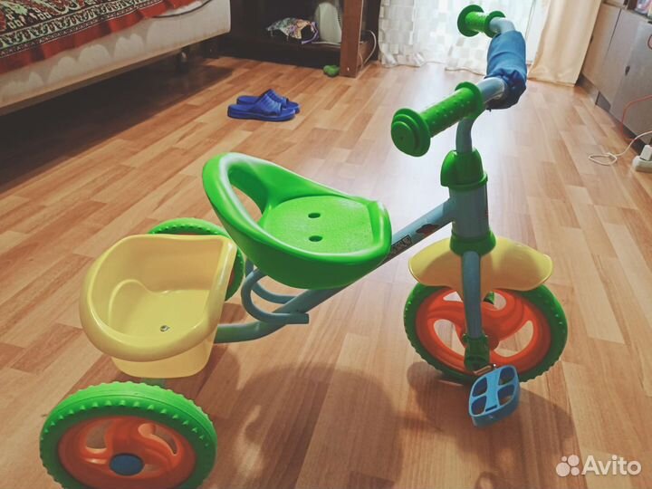 Трехколесный велосипед новый