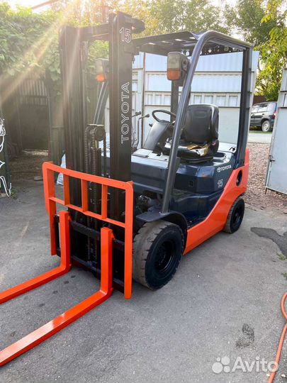 Вилочный погрузчик Toyota 62-8FD15, 2014