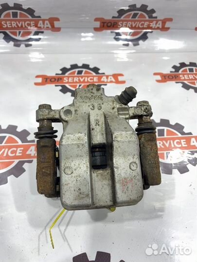 Суппорт задний правый Toyota Camry GSV40 2GR-FE