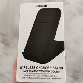 Беспроводная зарядка Samsung 15W (EP-N5200)