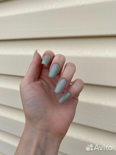 Маникюр и педикюр